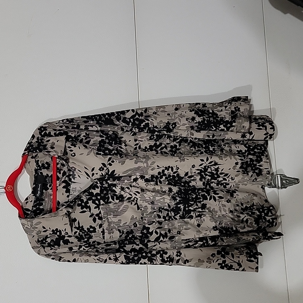 Maggie Barnes button up 5x